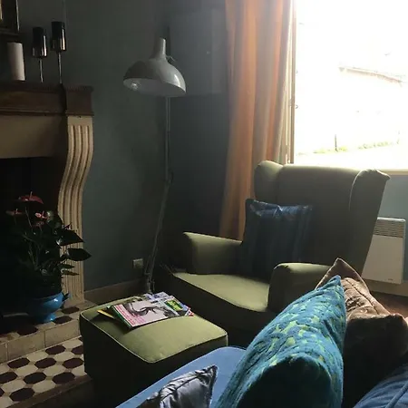 Chez Regan